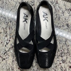 Anne Klein Sport black ballet flats